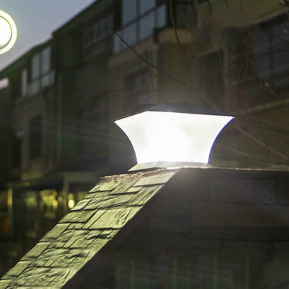 18 LEDs Solar Powered Light Post Cap Fence Bright Outdoor LED Wall Lamp(White Light)